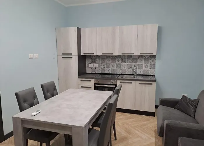 Sweet Elite House